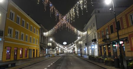 Puste ulice. Tak pożegnaliśmy 2020 rok