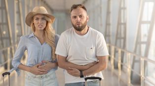 Jak uniknąć rewolucji żołądkowych na wakacjach? 5 porad dietetyka