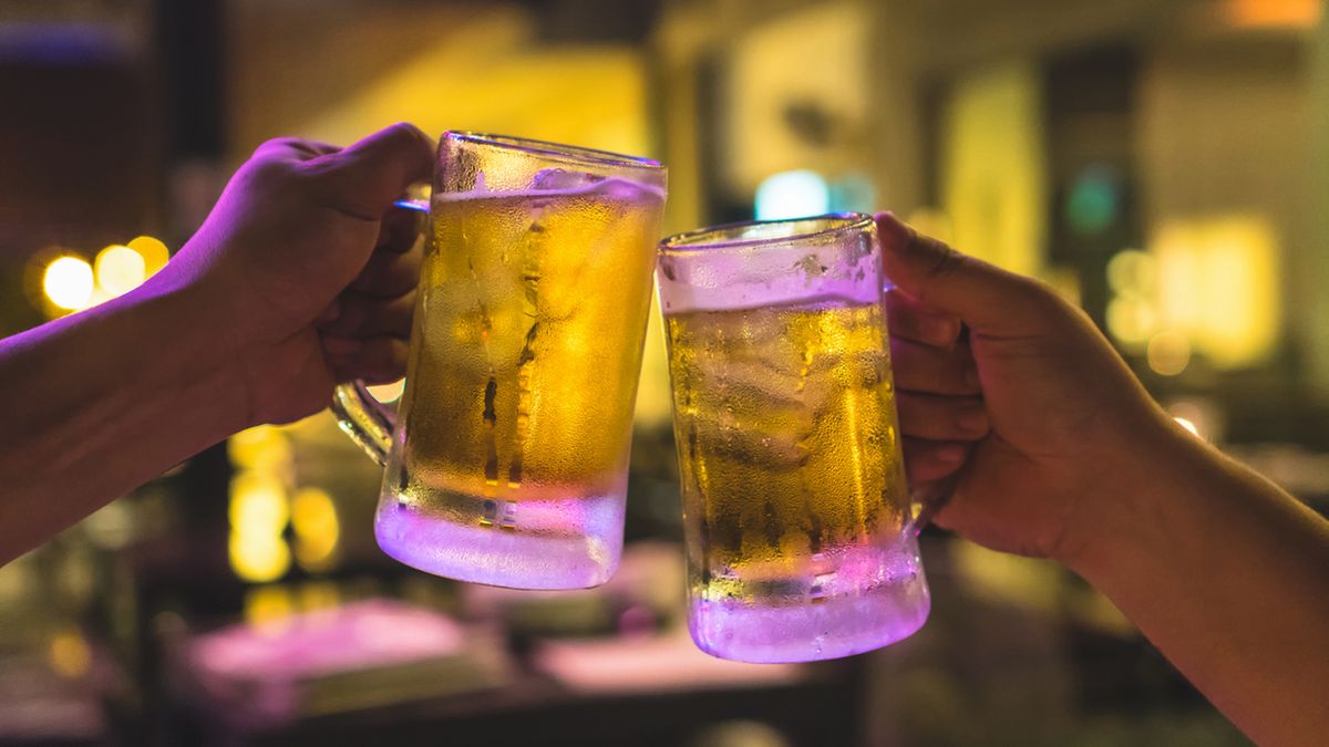 Mężczyźni powinni rzucić alkohol pół roku przed planowaniem dziecka