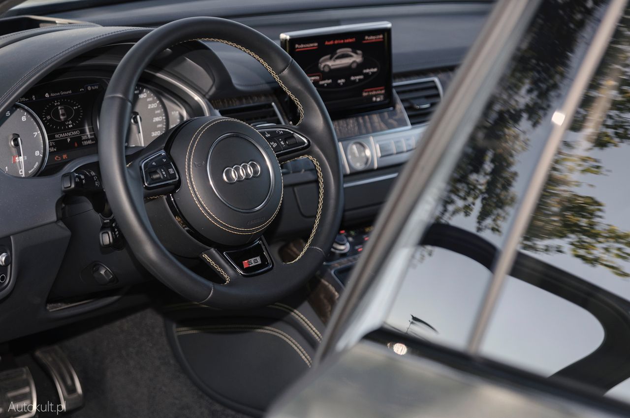 Audi S8 plus (2016)