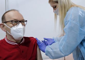 Zmiany w szczepieniach. Michał Dworczyk dla money.pl: decyduje kolejność zgłoszeń