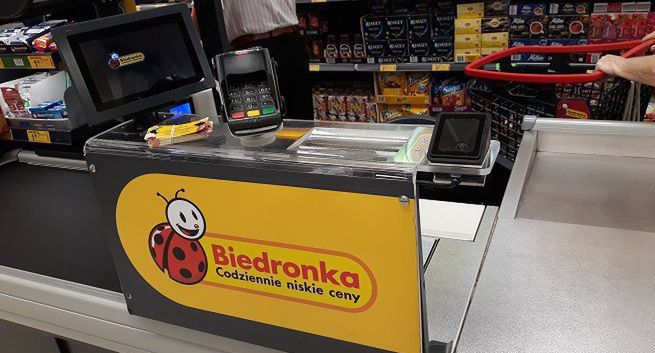 Biedronka otwarta w niedziele dzięki współpracy z Pocztą Polską