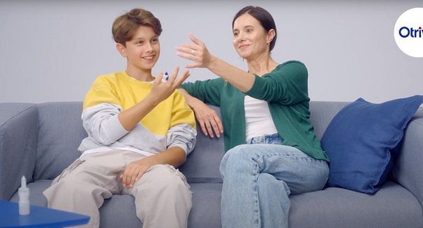 Test mgiełki i spreju w reklamie Otrivin Menthol