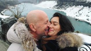 Emma Heming o stanie Bruce'a Willisa. Aktor nie zdaje sobie sprawy z choroby