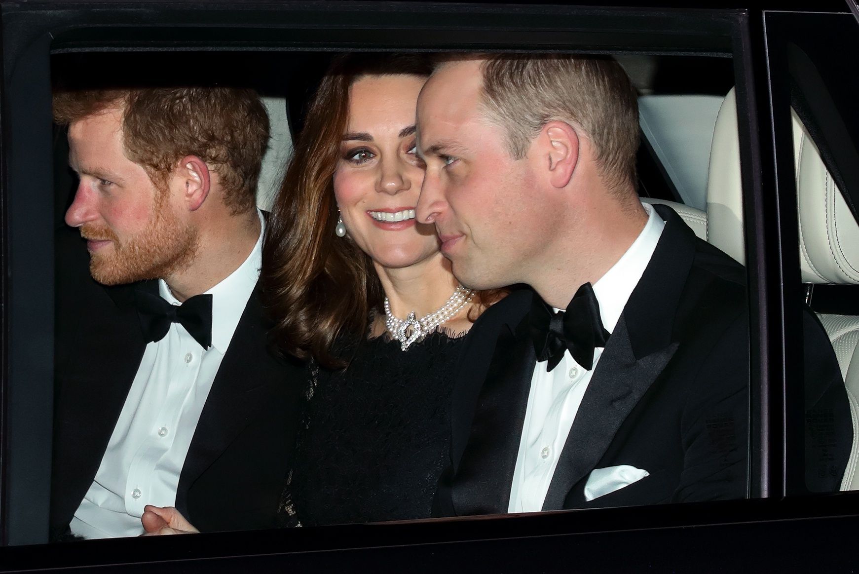 Harry, księżna Kate, książę William