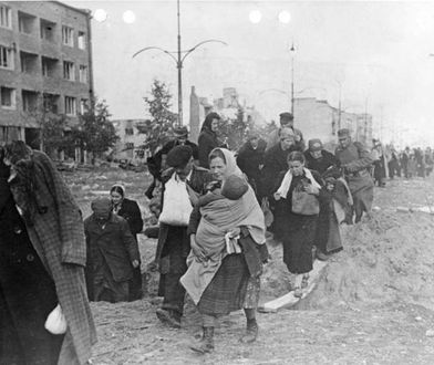 Warszawa. Pamiętnik z Powstania. Tak poddawał się Mokotów. Muzeum Dulag 121 zbiera relacje