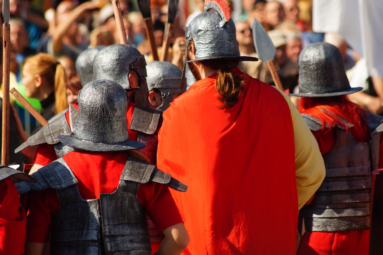 Poznań: Odwołanie korowodu świętomarcińskiego nakręca atmosferę strachu? "Mamy być czujni, ale też odważni"