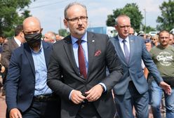 Rząd nie chce iść na wojnę z antyszczepionkowcami. "To problem uniwersalny"