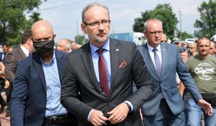 Rząd nie chce iść na wojnę z antyszczepionkowcami. "To problem uniwersalny"
