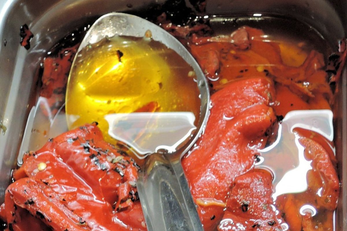 Warto łączyć pomidory z oliwą. Będą jeszcze zdrowsze