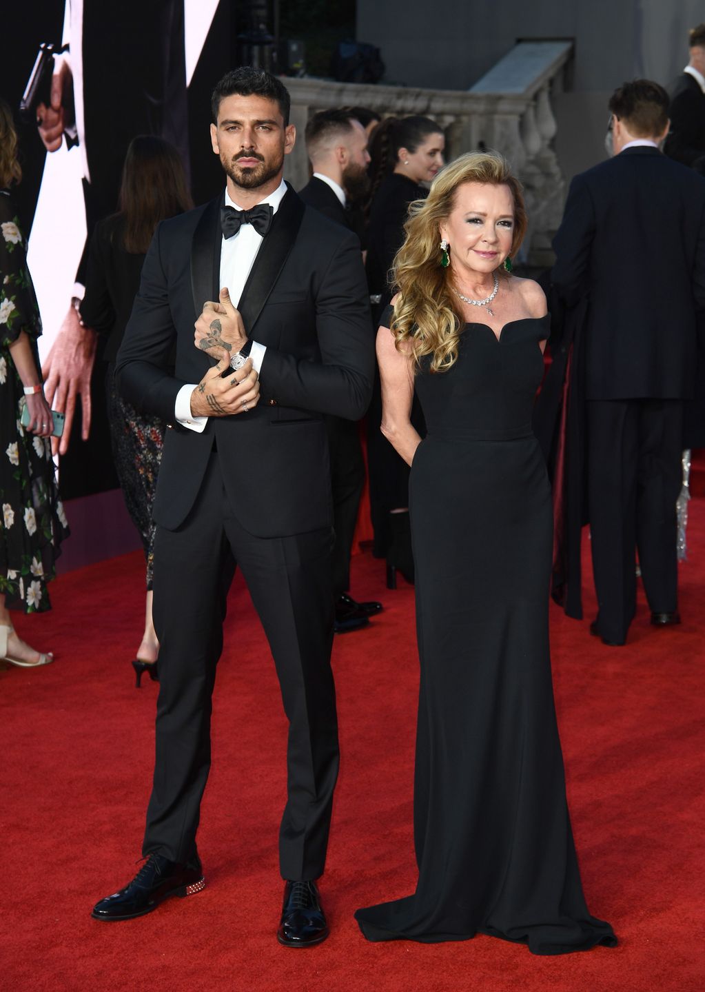Michele Morrone towarzyszył Caroline Scheufele na premierze  "No Time To Die" 