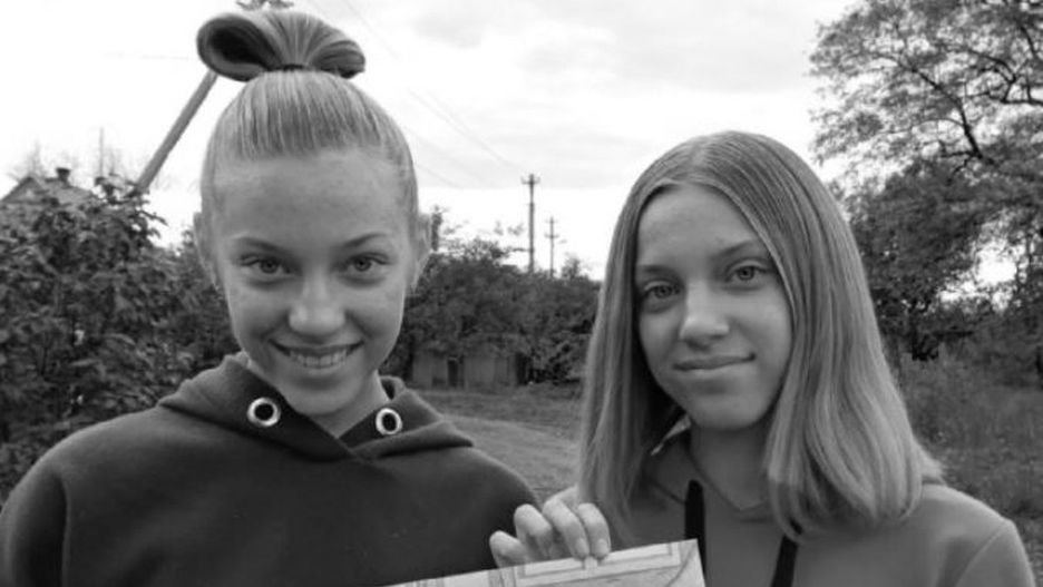 14-letnie bliźniaczki - Julia i Anna - które zginęły w ostrzelanym centrum Kramatorska