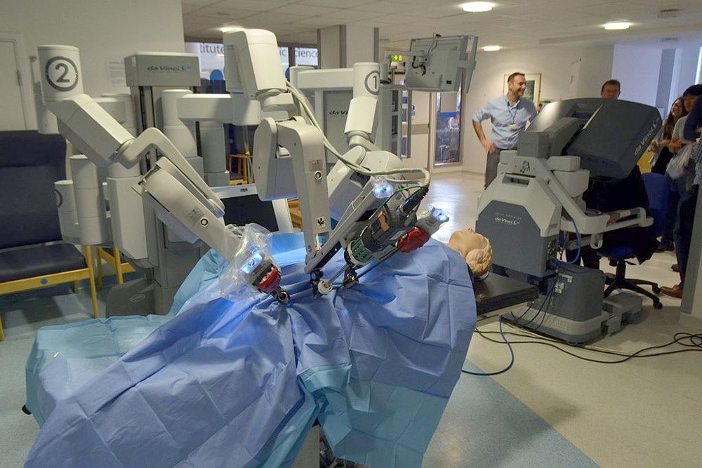 Robot chirurgiczny da Vinci