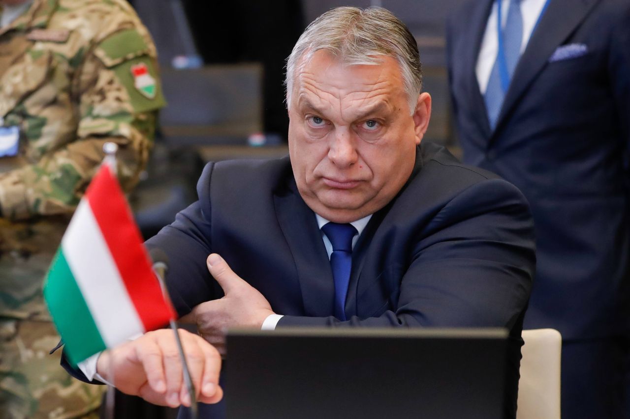 Węgry na krawędzi kryzysu. "Stosują rozwiązania rodem z komunizmu. Groźba głębokiej recesji"