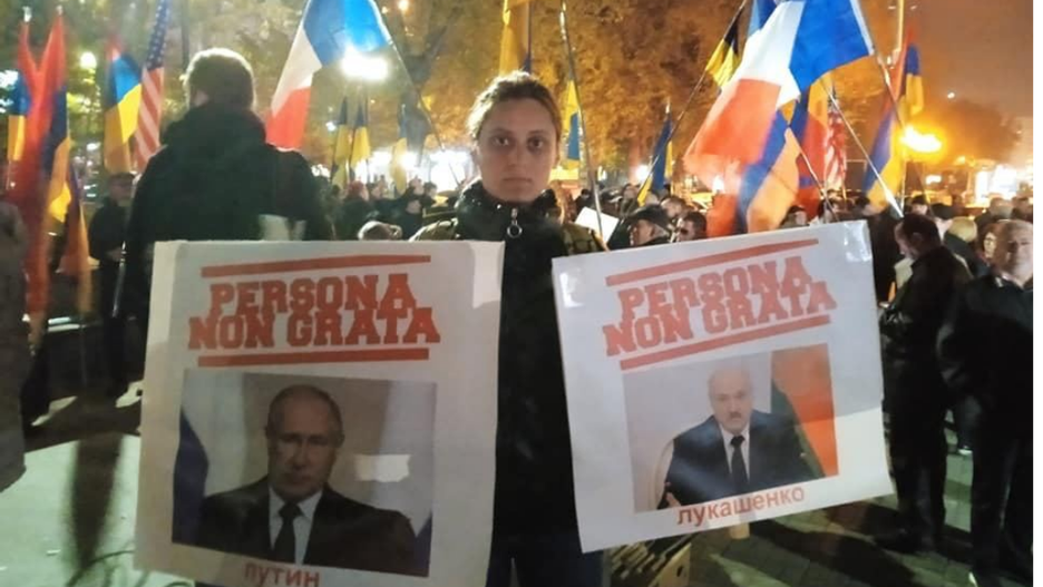 Protest w Erewaniu przeciwko przyjazdowi Łukaszenki i Putina.