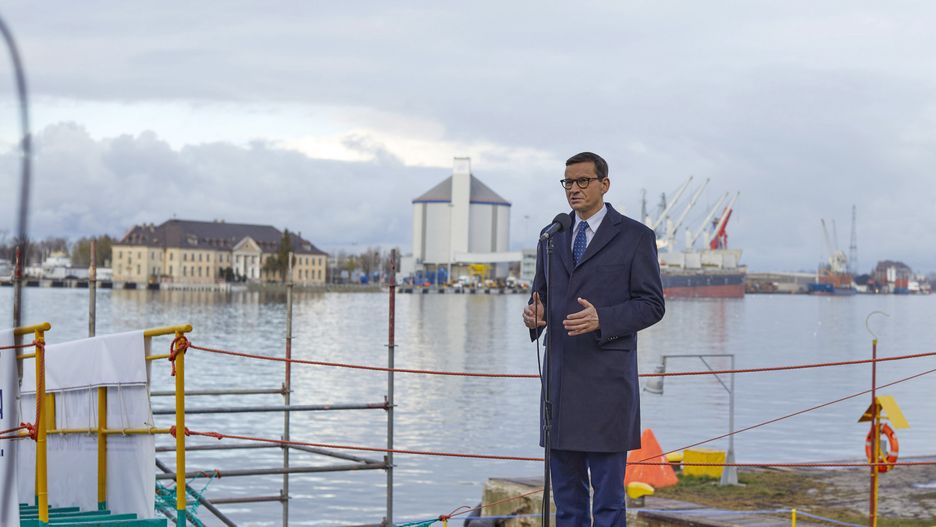 WIZYTA PREMIERA MATEUSZA MORAWIECKIEGO W STOCZNI REMONTOWEJ - GDANSK
22.11.2021 GDANSK
WIZYTA PREMIERA MATEUSZA MORAWIECKIEGO W STOCZNI REMONTOWEJ W GDANSKU
N/Z PREMIER MATEUSZ MORAWIECKI
FOT,Image: 644430628, License: Rights-managed, Restrictions: , Model Release: no, Credit line: JACEK KOSLICKI / FotoNews / Forum
JACEK KOSLICKI / FotoNews / Forum
PORT GDANSK, STOCZNIA REMONTOWA, STOCZNIA, STOCZNIA GDANSKA, ZATOKA GDANSKA, PORT POLNOCNY, PRIME MINISTER, PRESIDENT OF THE MINISTERS COUNCIL, PRIME MINISTER OF POLAND, GOVERNMENT, PRESS CONFERENCE