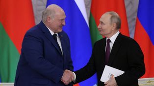 Postawił wojsko na nogi i ruszył do Rosji. Łukaszenka u Putina
