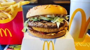 Burger Drwala na 15-lecie. McDonald’s przygotował specjalną wersję. Kiedy premiera?
