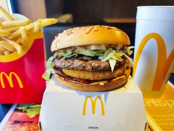 Burger Drwala na 15-lecie. McDonald’s przygotował specjalną wersję. Kiedy premiera?