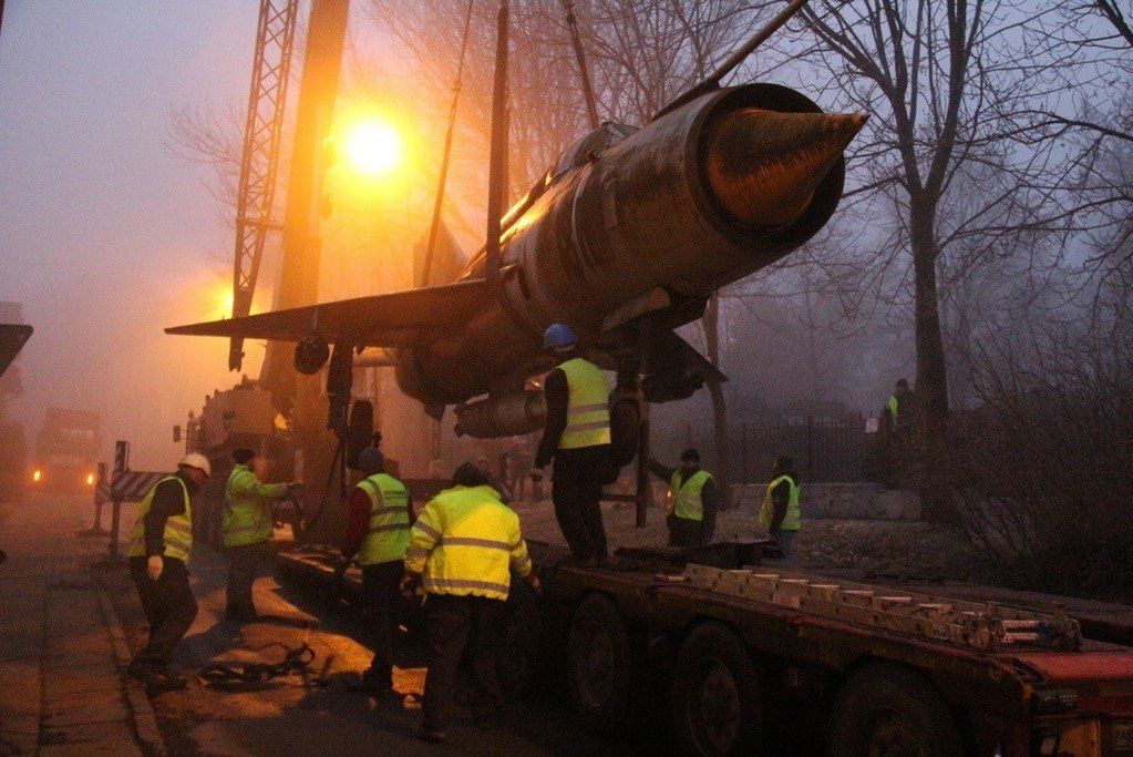 Katastrofa miała być tajemnicą. Wojskowy MiG-21 rozbił się w Kostrzynie nad Odrą
