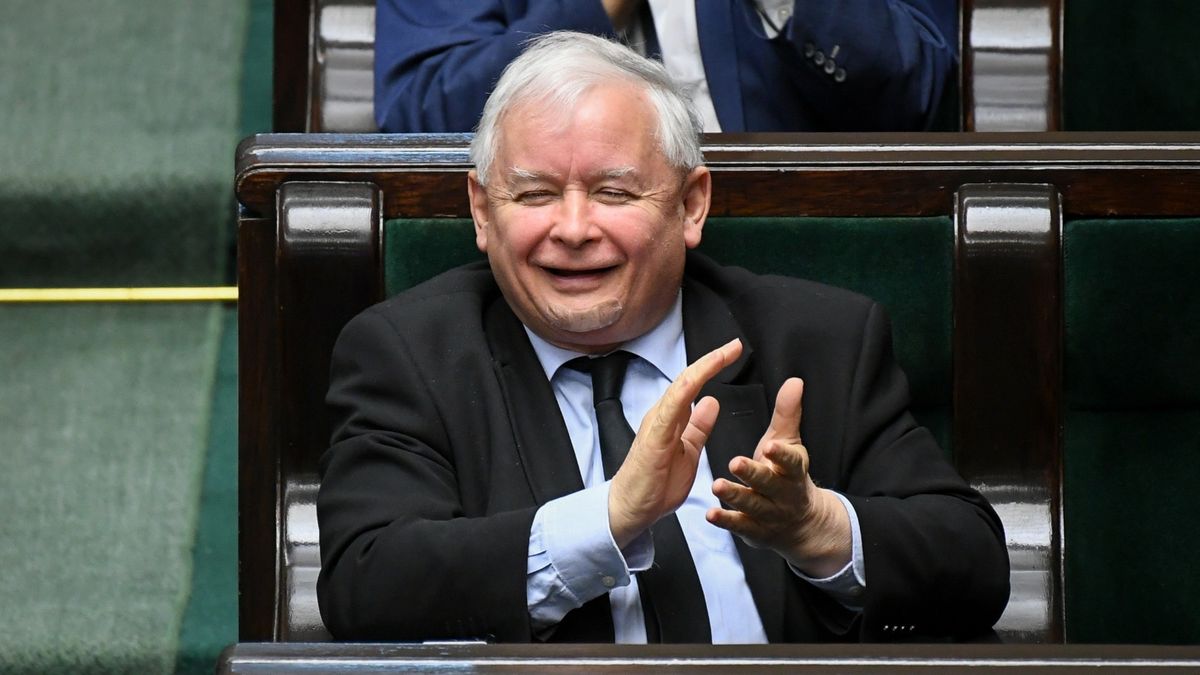 Jarosław Kaczyński nazwał opozycję "chamską hołotą"?
