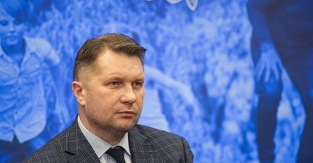 Minister Czarnek zabrał głos ws. "Dziadów". Podziękował kurator Nowak