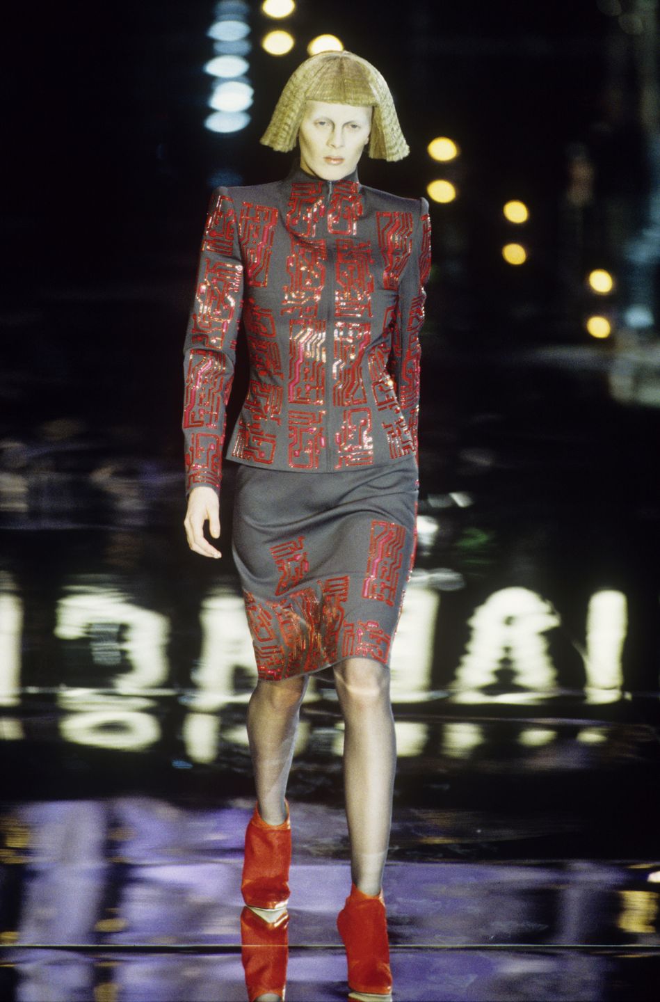 Alexander McQueen Ready to Wear dla Givenchy 1999 rok