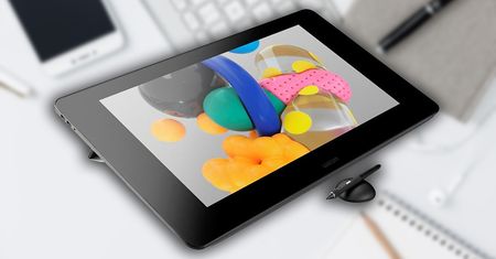 Wacom Cintiq Pro 24" oraz  Wacom Cintiq Pro Engine - co należy o nich wiedzieć?