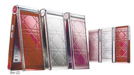 Telefon Christiana Diora projektu Modelabs 1