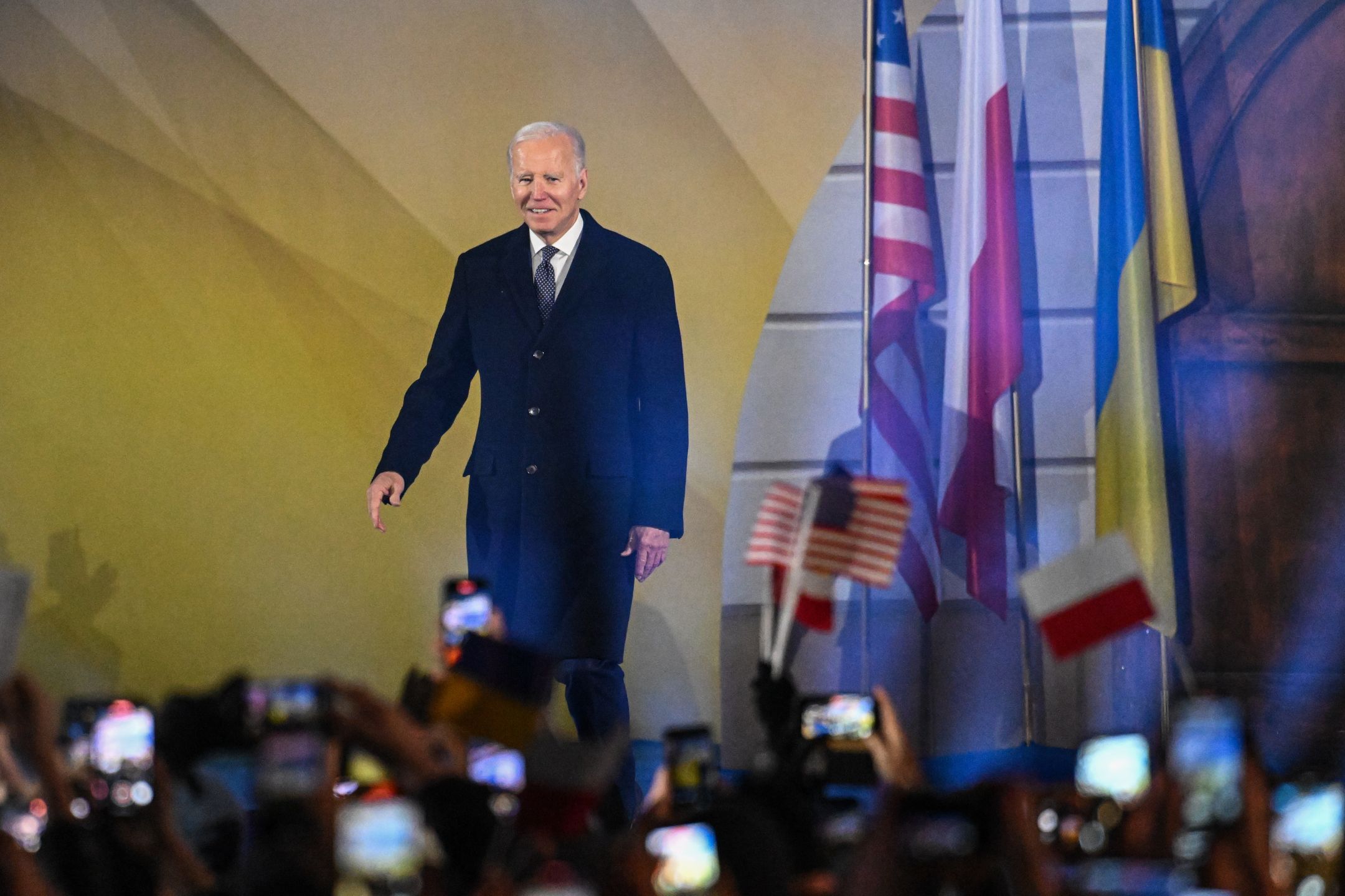 Joe Biden wyleciał z Polski. Na lotnisku doszło do drobnego wypadku