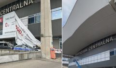 Z Dworca Centralnego w Warszawie zniknęła wielkoformatowa reklama