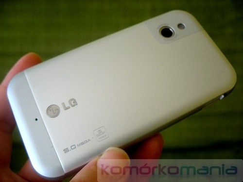 Cellna recenzja: LG Arena KM900 2