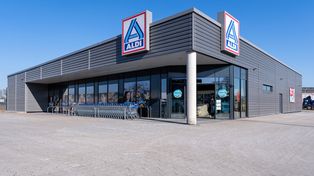 Aldi nie żartuje. Kiełbasa gratis