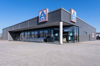 Aldi nie żartuje. Kiełbasa gratis
