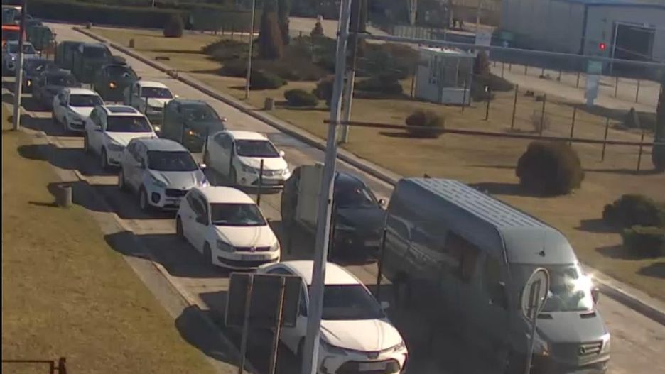 Po ataku Rosji na Ukrainę na polskiej granicy utworzyły się kilometrowe korki