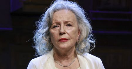 Takie relacje z synami ma Krystyna Janda. "Traktują mnie jak lekko głupawą"