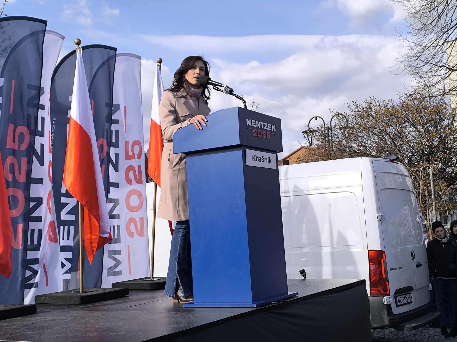 Ewa Zajączkowska-Hernik na wiecu w Kraśniku