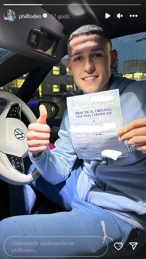 Phil Foden with a driver's license