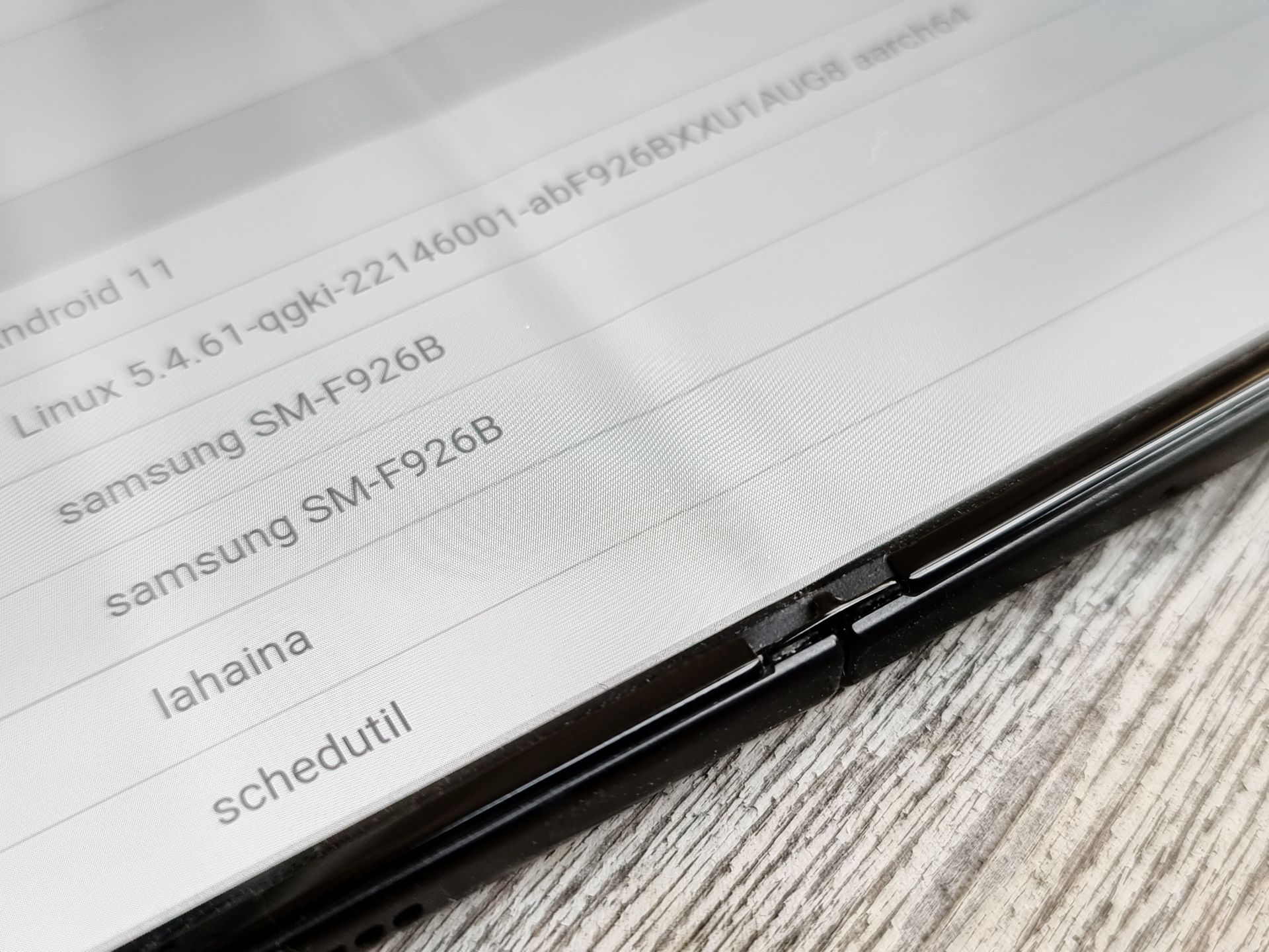 Samsung Galaxy Z Fold 3 jest bezkonkurencyjny. W złym tego słowa znaczeniu [TEST] 8