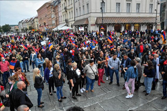 Warszawa. Protest na placu Zamkowym