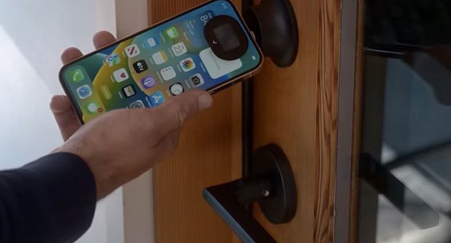 iPhone zamiast kluczy do drzwi: Apple sprzedaje inteligentny zamek