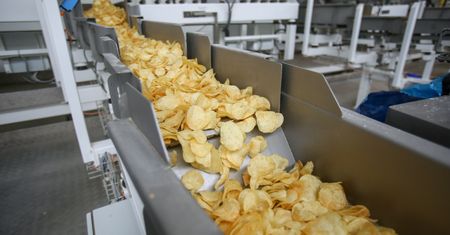 Chipsy i lody wycofane ze sklepów. Uważaj na te produkty