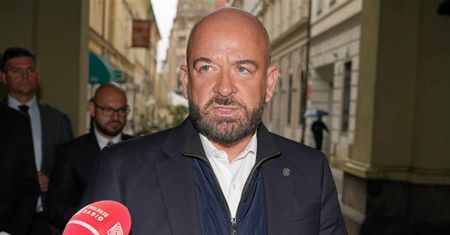 Prezydent Wrocławia Jacek Sutryk zatrzymany. W tle afera z Collegium Humanum