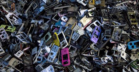 Znów pobiliśmy rekord i nie ma się z czego cieszyć. Toniemy w elektrośmieciach