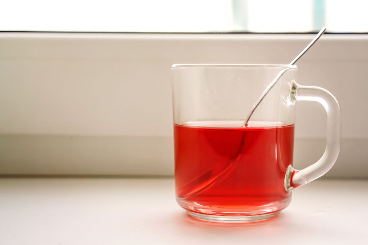 Adding salt to tea: A surprising twist for taste and health benefits