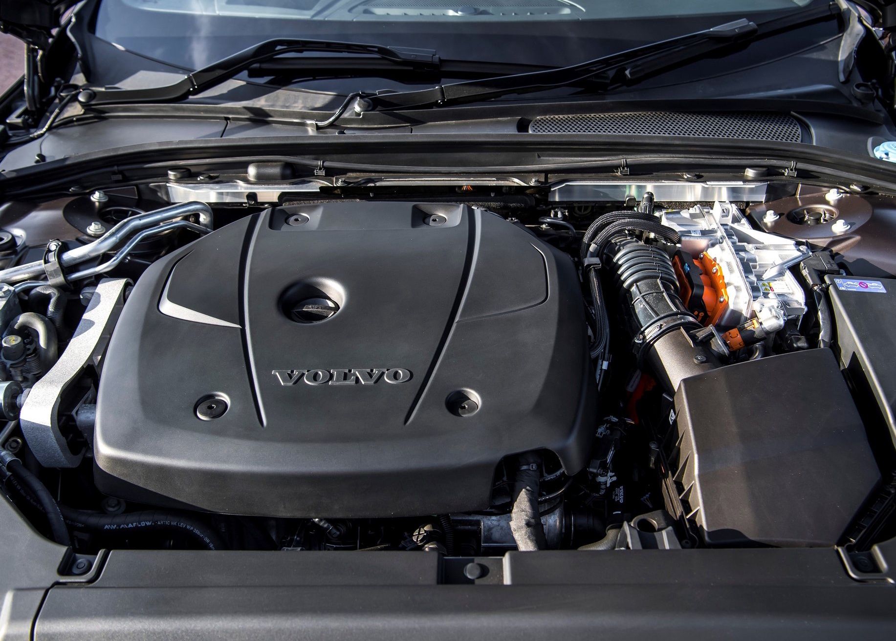 Sinik benzynowy napędu hybrydowego