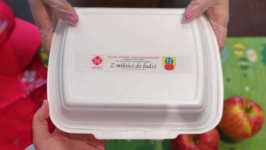 Śląskie. Około 540 osób otrzyma wielkanocne posiłki w Zabrzu. 