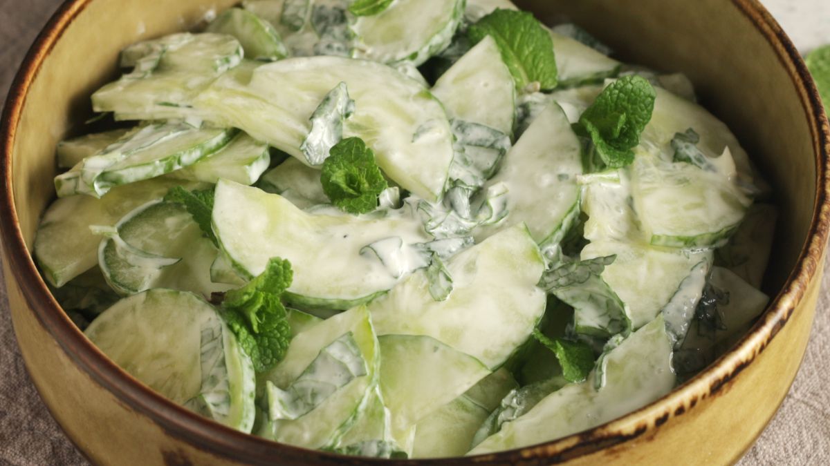 Zamień koperek w mizerii na bardziej orzeźwiający dodatek