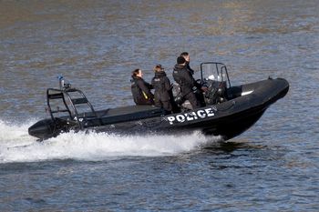 Tragedia w Anglii. Dwaj mężczyźni zginęli, ratując dzieci na plaży