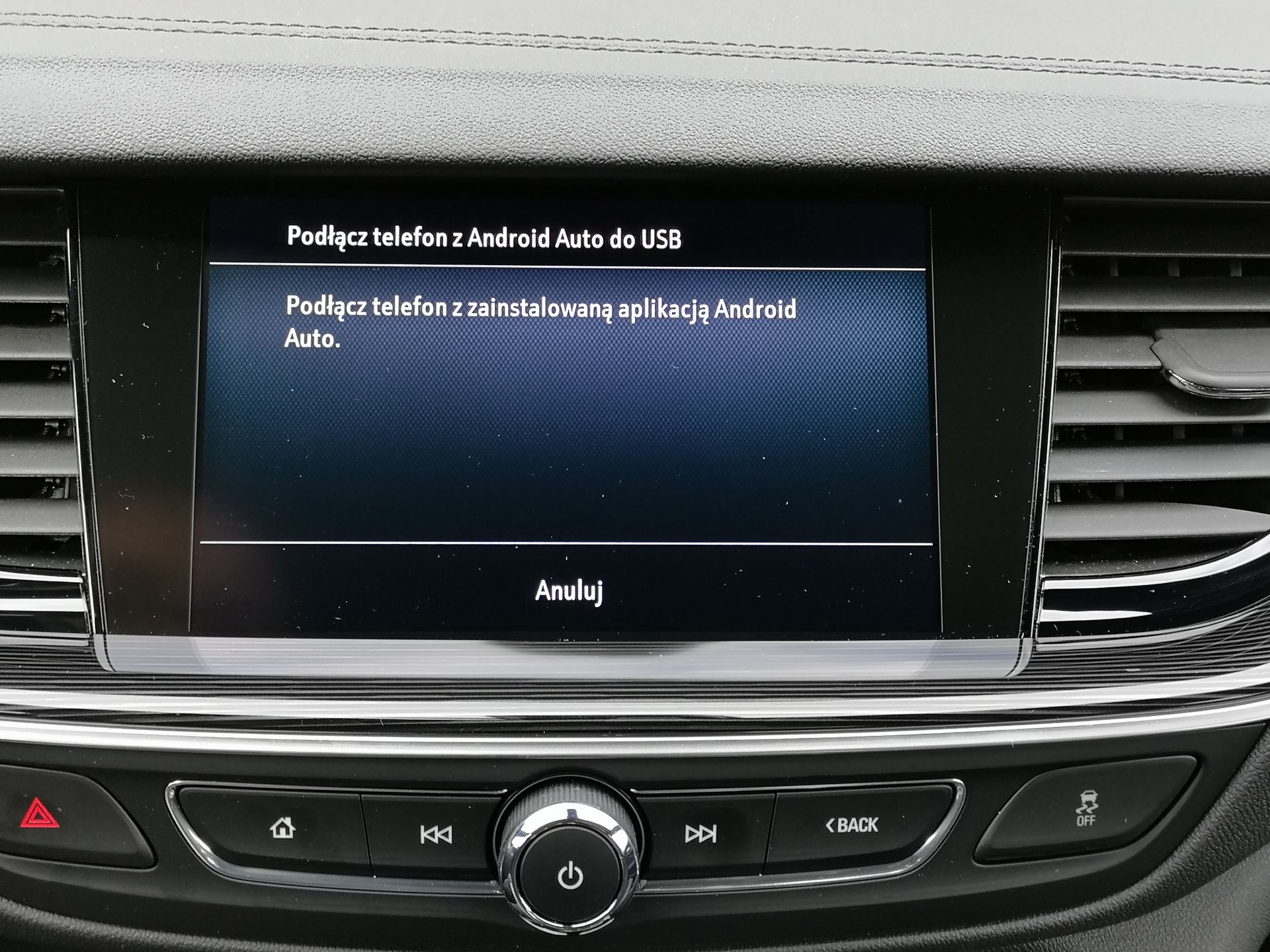 Opel Insignia Sports Tourer: System Multimedia Navi Pro, fabryczne audio i systemy wsparcia kierowcy 16